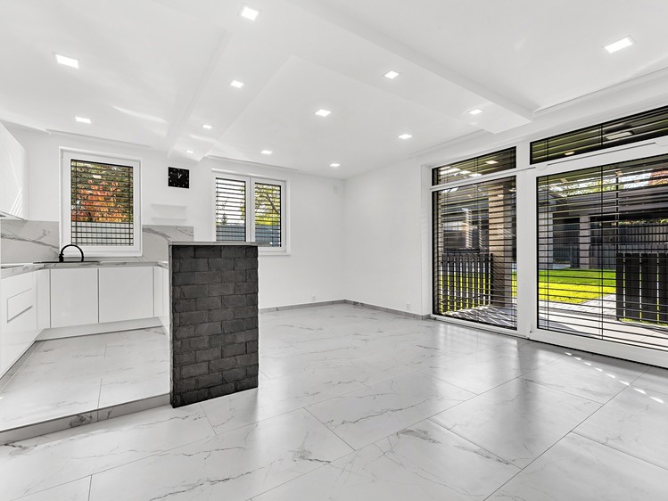 Pronájem  rodinného domu 268 m², pozemek 947 m² - foto 6