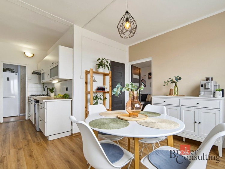 Prodej bytu 3+1 72 m² - foto 1