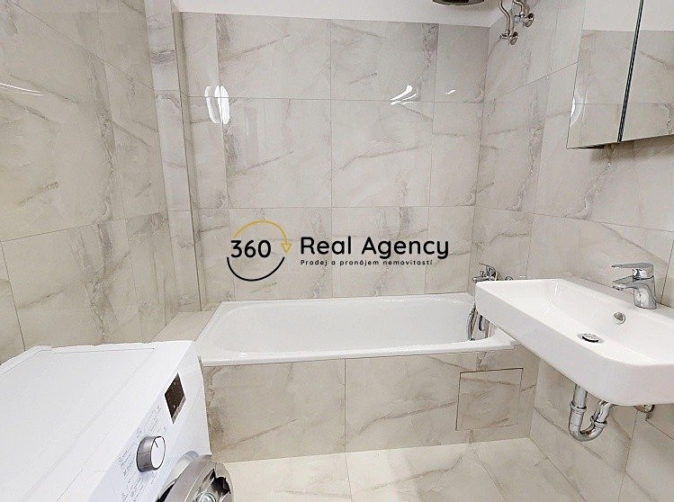 Pronájem bytu 2+kk 46 m² (Jednopodlažní) - foto 3