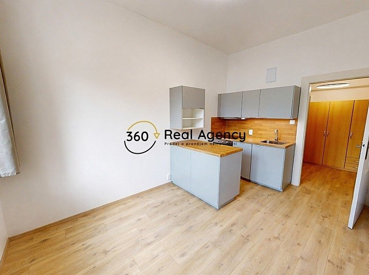 Pronájem bytu 2+kk 46 m² (Jednopodlažní) - foto 5