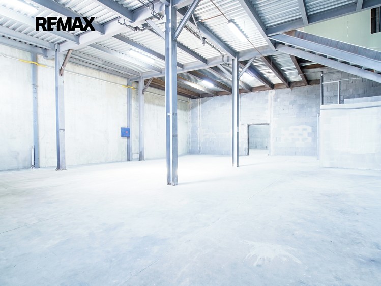Pronájem skladového prostoru 1 263 m² - foto 3