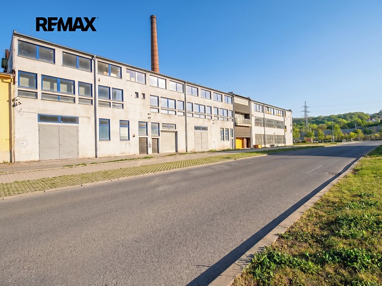 Pronájem skladového prostoru 1 263 m² - foto 1