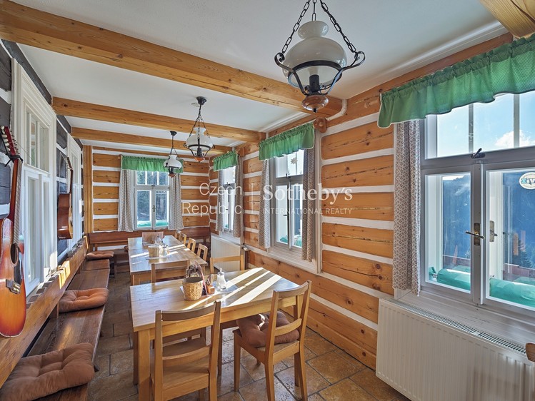 Prodej chalupy 400 m², pozemek 16 000 m² - foto 5