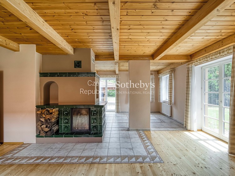 Prodej rodinného domu 331 m², pozemek 2 779 m² - foto 3