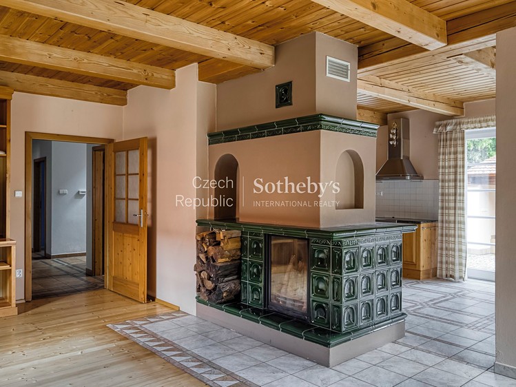 Prodej rodinného domu 331 m², pozemek 2 779 m² - foto 7