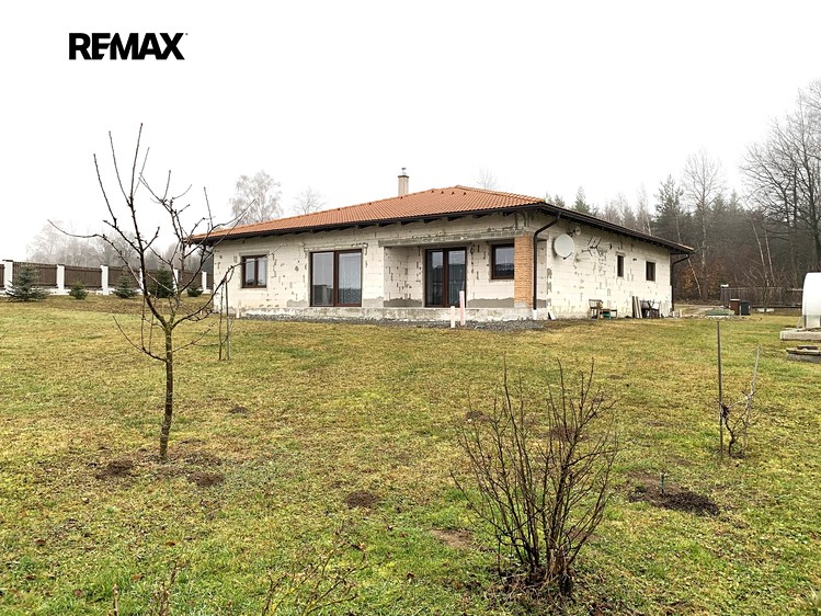 Prodej rodinného domu 210 m², pozemek 3 058 m² - foto 7