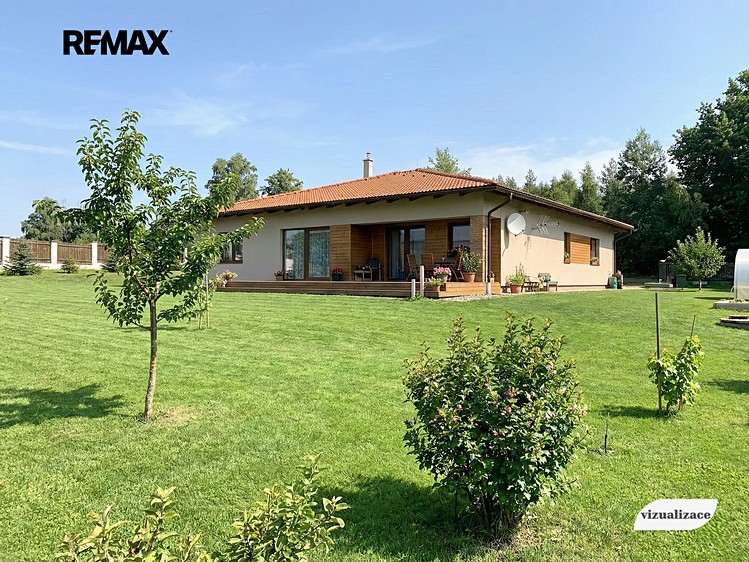 Prodej rodinného domu 210 m², pozemek 3 058 m² - foto 2