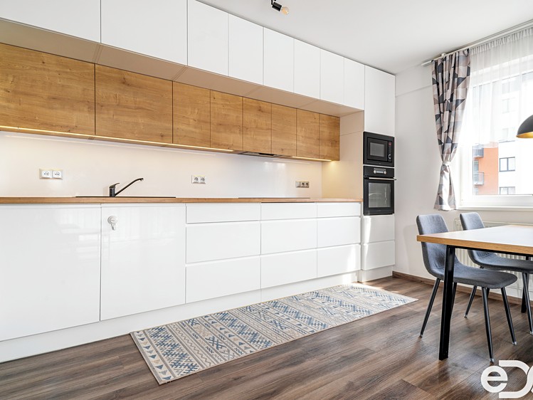Prodej bytu 3+kk 72 m² (Jednopodlažní) - foto 6