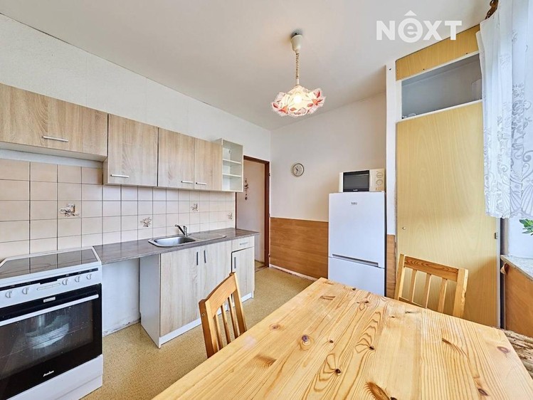 Prodej bytu 4+1 90 m² (Jednopodlažní) - foto 1