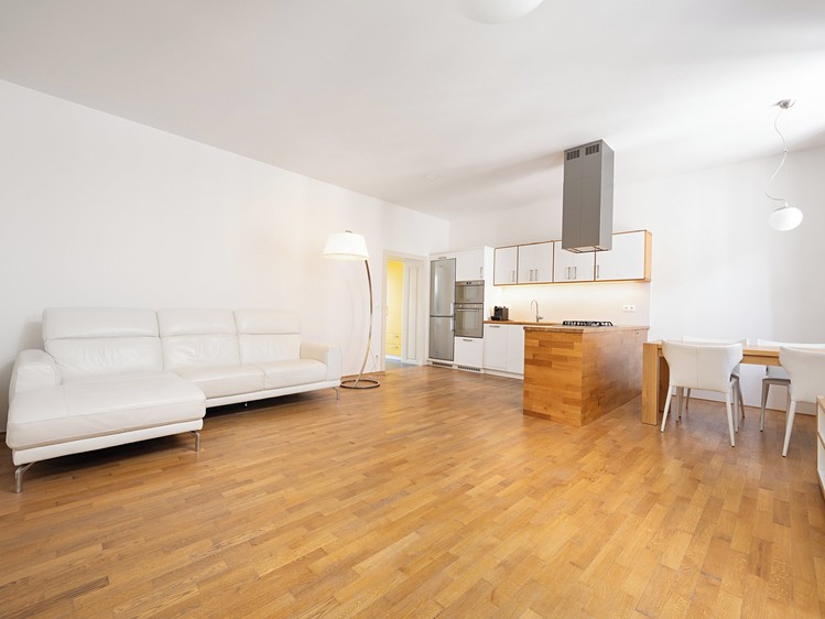 Pronájem bytu 2+kk 69 m² - foto 2