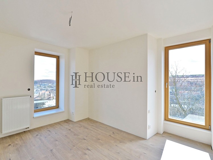 Pronájem bytu 2+kk 63 m² - foto 8