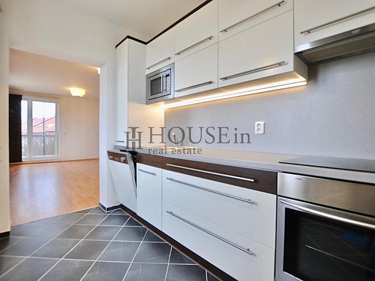 Pronájem bytu 2+1 57 m² - foto 1