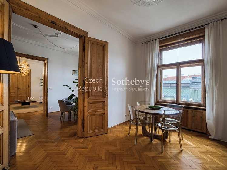 Pronájem bytu 5+1 171 m² - foto 5