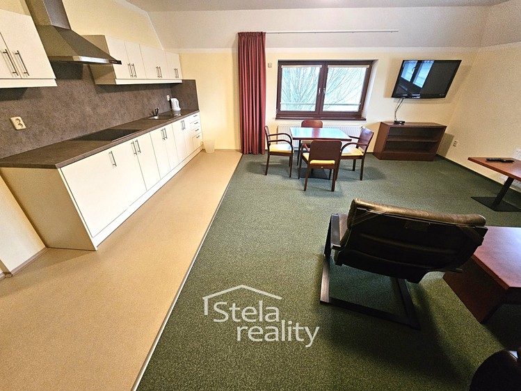 Pronájem bytu 2+kk 60 m² - foto 4