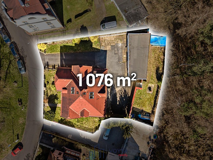 Prodej vily 341 m², pozemek 1 076 m² - foto 6