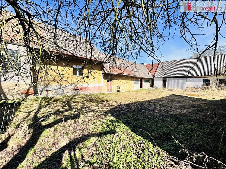 Prodej rodinného domu 108 m², pozemek 1 282 m² - foto 2