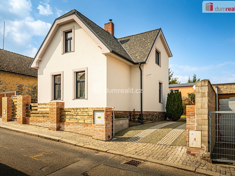 Prodej rodinného domu 140 m², pozemek 287 m² - foto 4