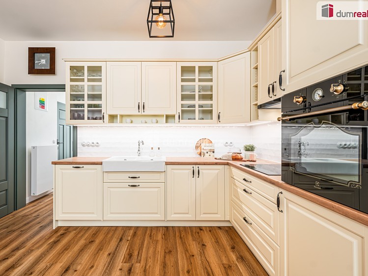 Prodej rodinného domu 140 m², pozemek 287 m² - foto 5