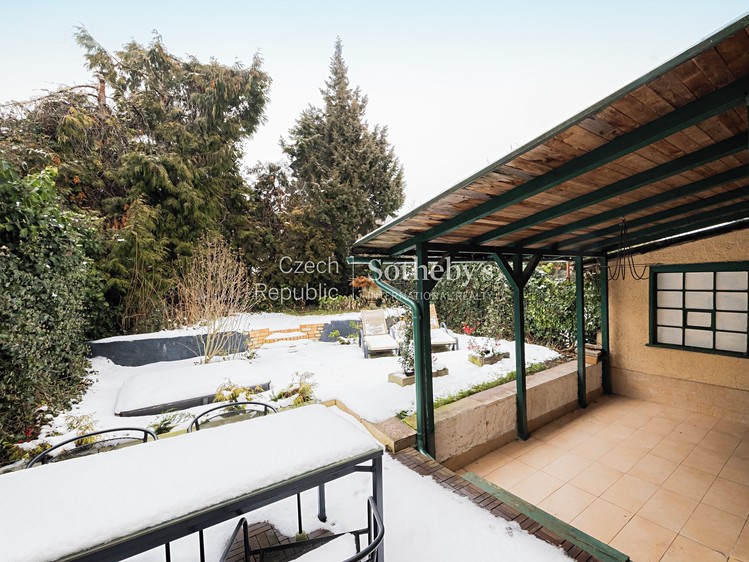 Prodej rodinného domu 200 m², pozemek 140 m² - foto 8