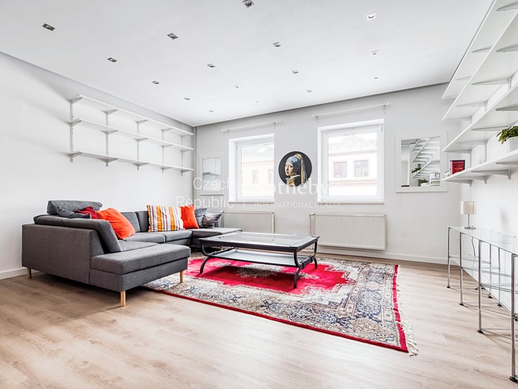 Prodej rodinného domu 200 m², pozemek 140 m² - foto 3