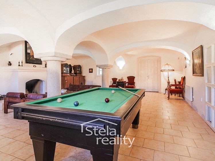 Prodej rodinného domu 321 m², pozemek 6 211 m² - foto 4