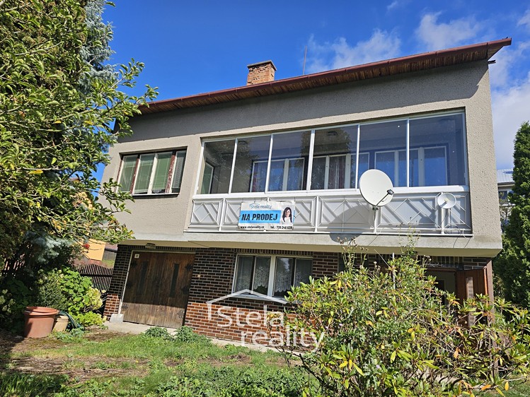 Prodej rodinného domu 205 m², pozemek 1 248 m² - foto 1
