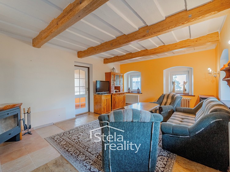 Prodej rodinného domu 145 m², pozemek 944 m² - foto 7