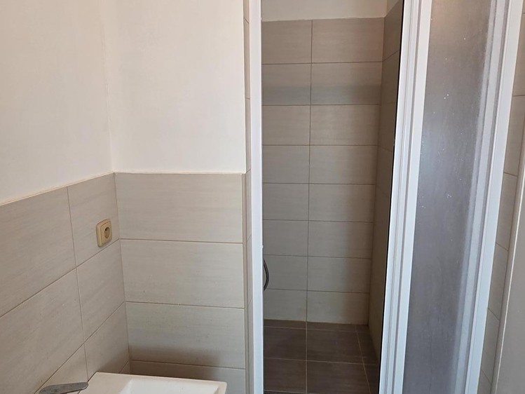 Pronájem kanceláře 64 m² - foto 4