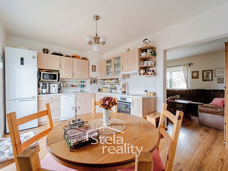 Prodej rodinného domu 105 m², pozemek 1 061 m² - foto 7