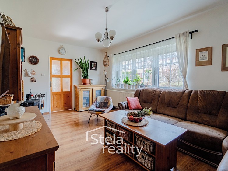 Prodej rodinného domu 105 m², pozemek 1 061 m² - foto 6