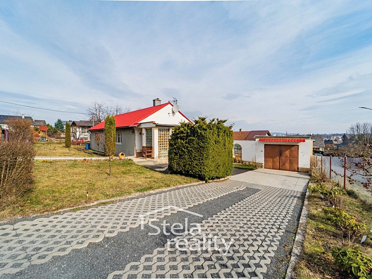Prodej rodinného domu 105 m², pozemek 1 061 m² - foto 2