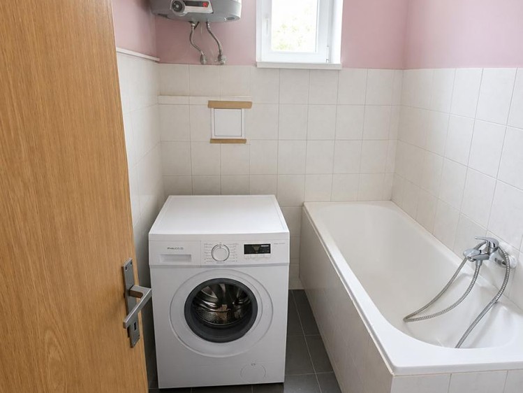 Pronájem bytu 2+kk 42 m² (Jednopodlažní) - foto 3
