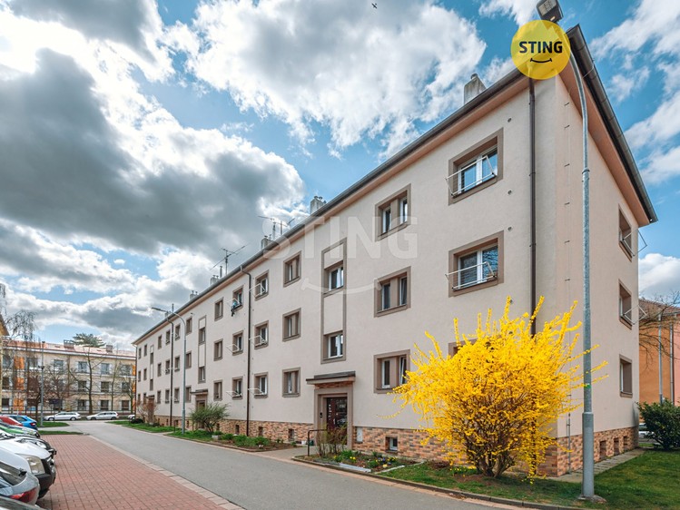 Prodej bytu 2+1 53 m² - foto 1