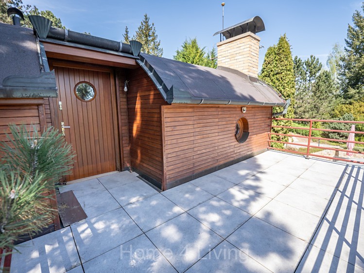 Prodej vícegeneračního domu 300 m², pozemek 2 878 m² - foto 4