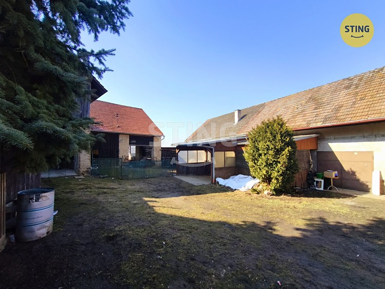 Prodej  rodinného domu 224 m², pozemek 2 611 m² - foto 7