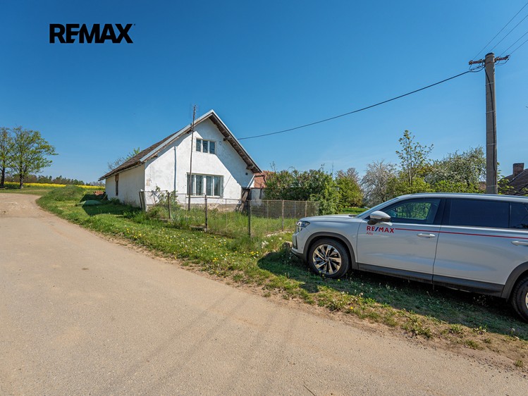 Prodej zemědělské usedlosti 222 m², pozemek 2 m² - foto 2