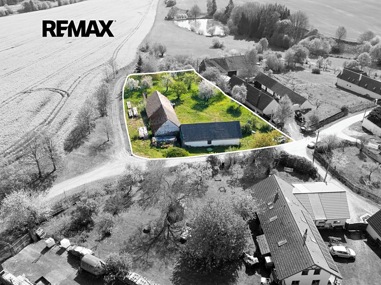 Prodej zemědělské usedlosti 222 m², pozemek 2 m² - foto 1