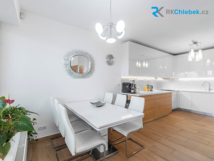 Prodej bytu 2+kk 83 m² - foto 3