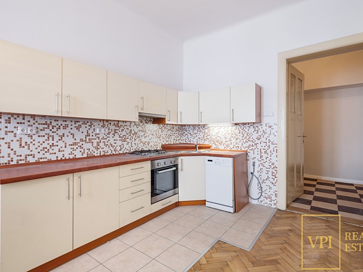 Prodej bytu 2+1 88 m² - foto 6