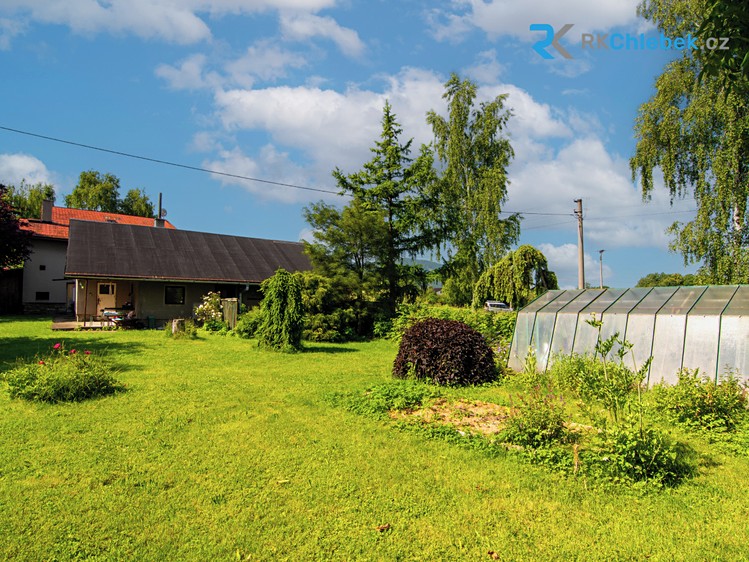 Prodej rodinného domu 202 m², pozemek 1 295 m² - foto 4