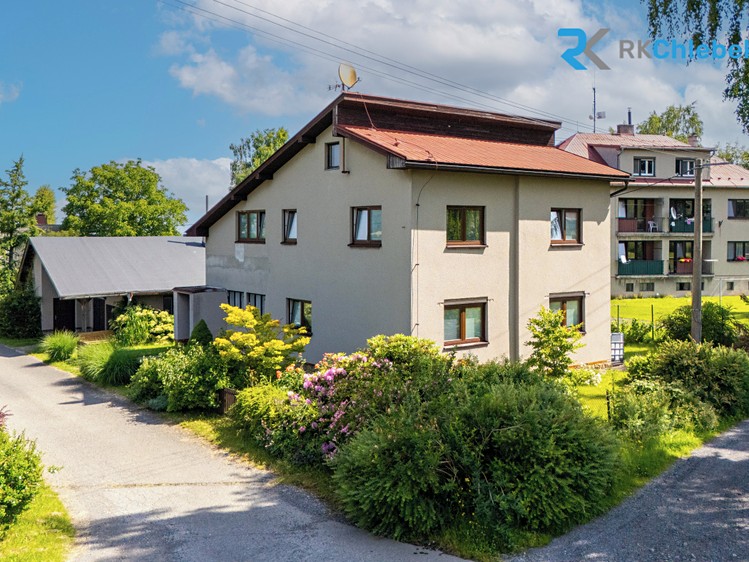 Prodej rodinného domu 202 m², pozemek 1 295 m² - foto 8
