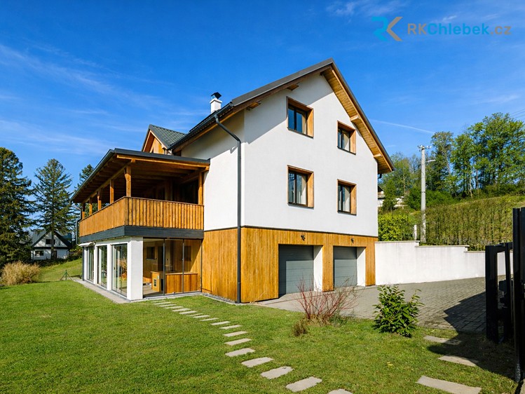 Prodej rodinného domu 150 m², pozemek 1 890 m² - foto 2
