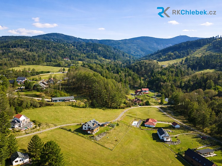 Prodej rodinného domu 150 m², pozemek 1 890 m² - foto 6