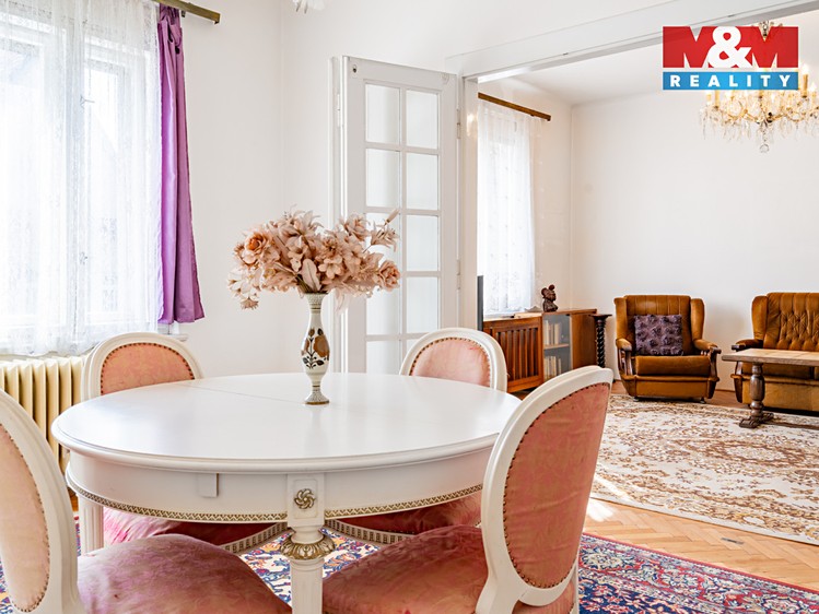 Prodej  rodinného domu 300 m², pozemek 888 m² - foto 7