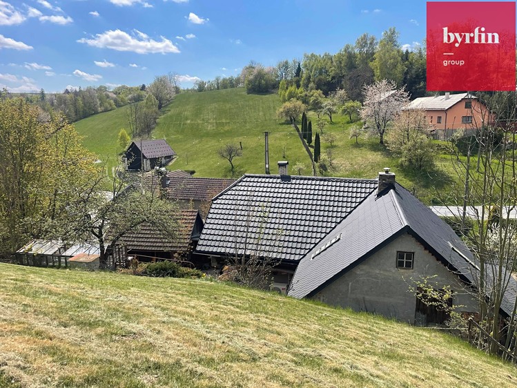 Prodej rodinného domu 250 m², pozemek 4 559 m² - foto 8