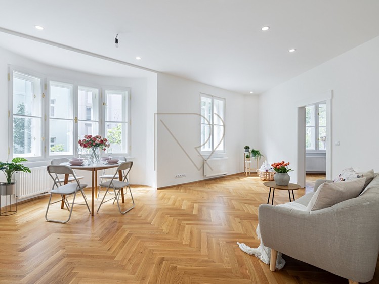 Prodej bytu 3+1 90 m² - foto 1