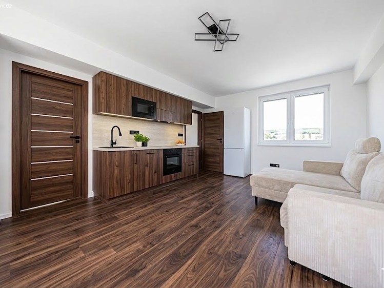 Prodej bytu 3+kk 62 m² (Jednopodlažní) - foto 1