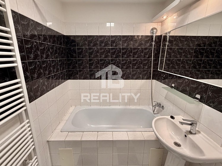 Pronájem bytu 2+1 60 m² (Jednopodlažní) - foto 6