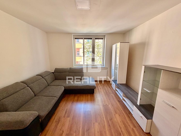 Pronájem bytu 2+1 60 m² (Jednopodlažní) - foto 2