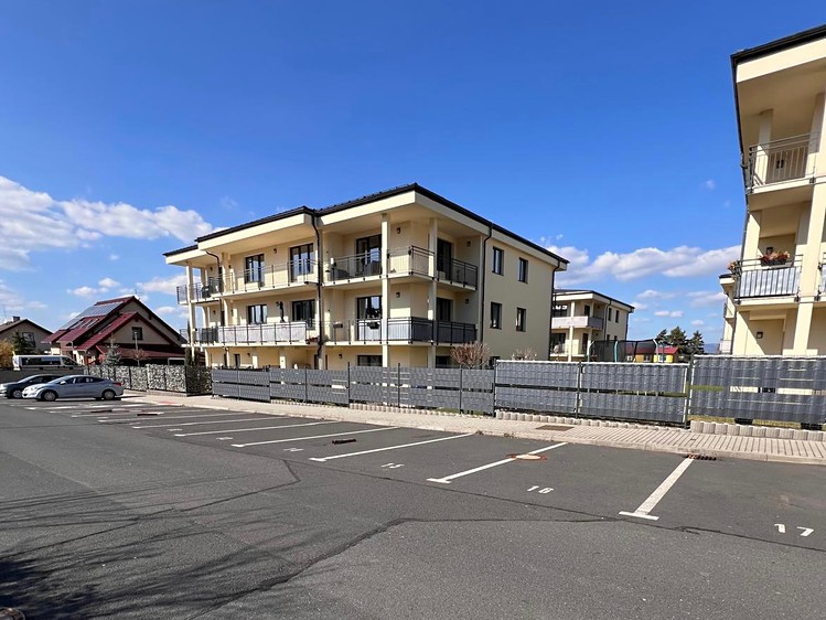Prodej bytu 4+kk 120 m² (Jednopodlažní) - foto 2